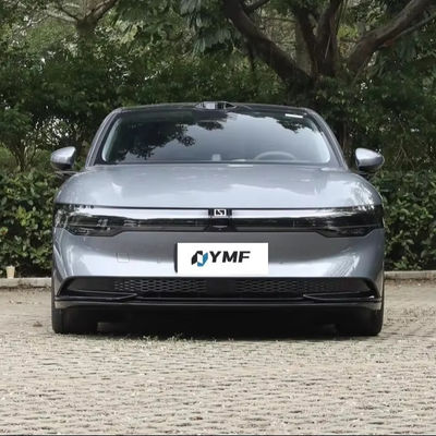 Zeekr 007 Coche eléctrico Alimentado por batería de litio hierro fosfato y 220kW de potencia máxima