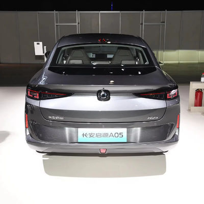 CHANGAN Qiyuan A05 1.5L Vehículo híbrido de 5 asientos Sedan Tecnología híbrida avanzada