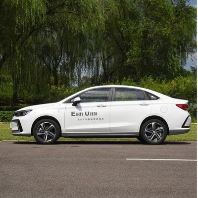 Fabricado BAIC BEIJING EU5 Carro eléctrico de segunda mano de carga rápida con tamaño de neumático 215/50/R17
