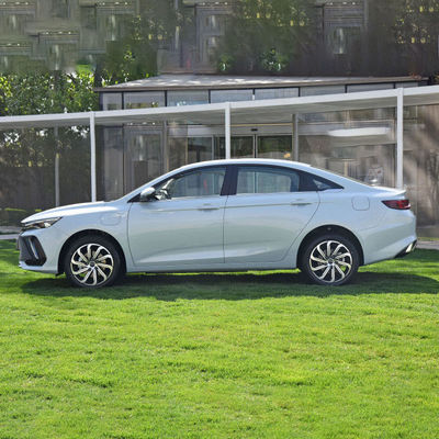 Energía eléctrica de coches usados 2022 GEELY DIHAO L Raytheon Hi P y con 2700 mm de base de ruedas